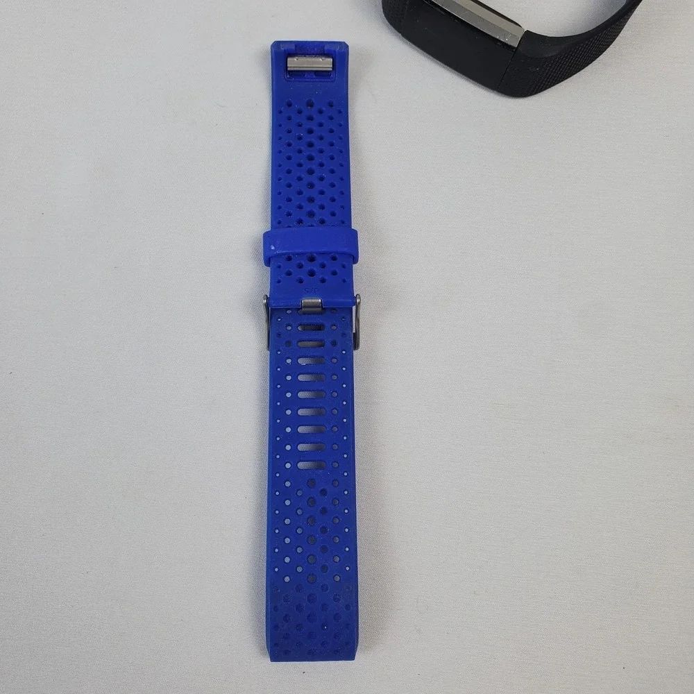 Fitbit Charge 2 Black Band w/ Cable, Extra Band - CRACKED SCREEN FOR PARTS